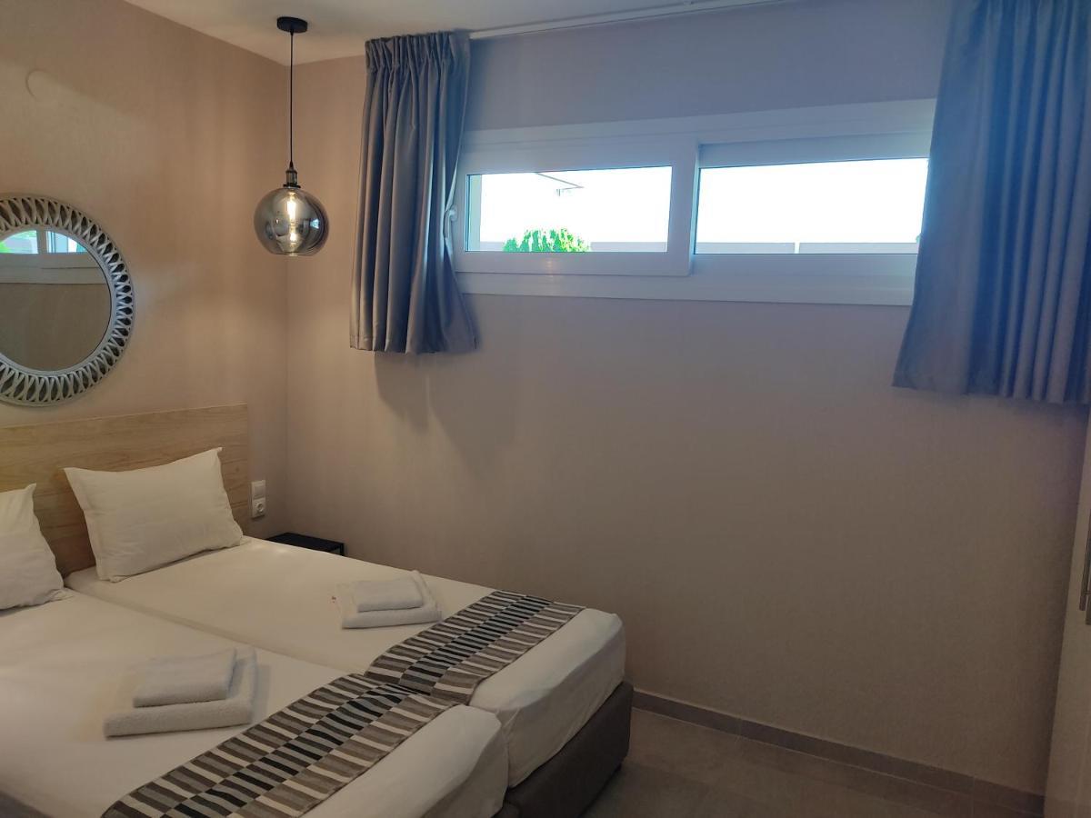 Apartment Sithonia Suites Luxury 2 Beds Studio, Semi-Ground Floor, No Balcony