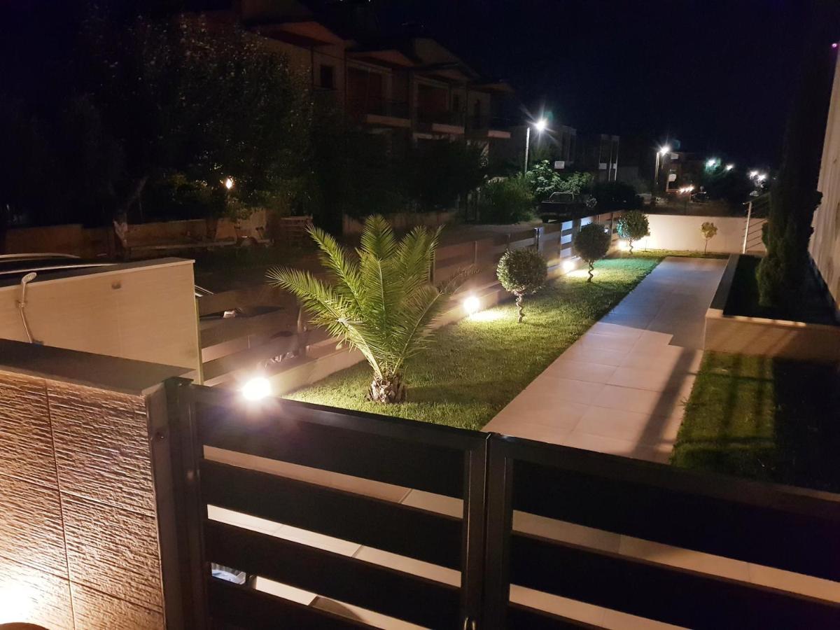 Sithonia Suites Luxury 2 Beds Studio, Semi-Ground Floor, No Balcony Apartment Nikiti (Sithonia)